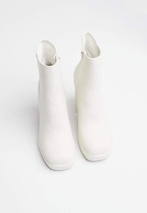 Call It Spring - Izabelle boot - ice