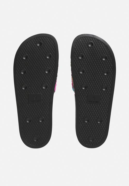 adidas Originals - ADILETTE PRIDE RM