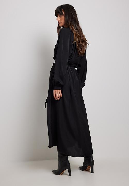 NA-KD - Belt detail midi dress - black