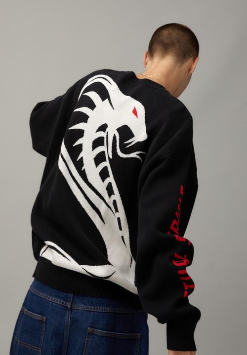 Cotton On - Oversize crew knit - black/snake