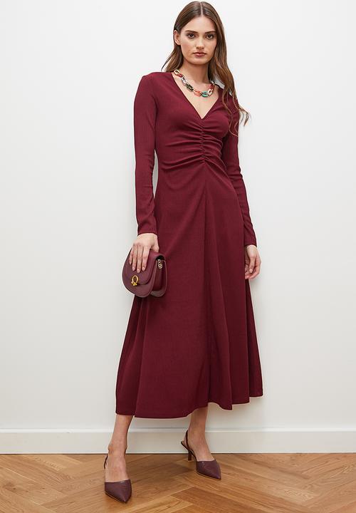 edit - Front ruched fluted midi dress - berry
