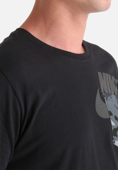 Nike - Pocket Tee 