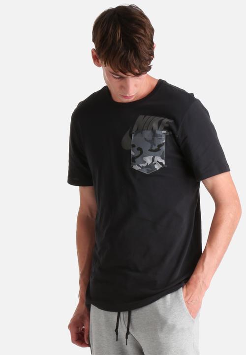 Nike - Pocket Tee 