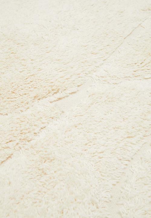 Sixth Floor -  Crafted tufted rug - cream