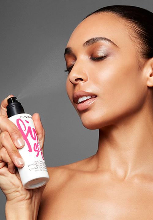 Mac fix+ stay over 100ml