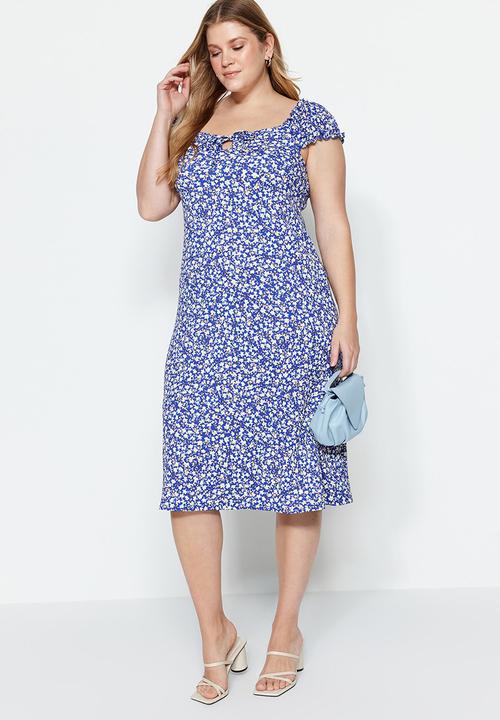 Trendyol - Plus cutesy dress - blue