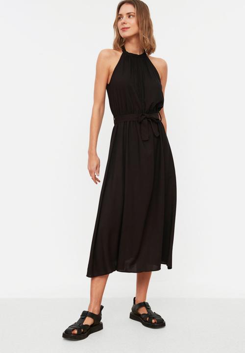 Trendyol - High-neck a-line midi dress - black