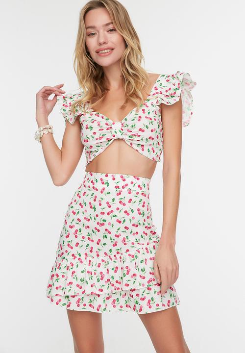 Trendyol - Cherry co-ord set - white/red