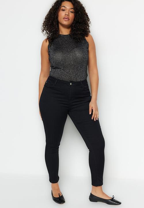 Trendyol - Plus turn up jeans - black