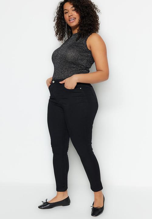 Trendyol - Plus turn up jeans - black