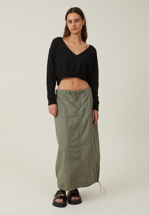 Cotton On - Superfine crop pullover v-neck - black