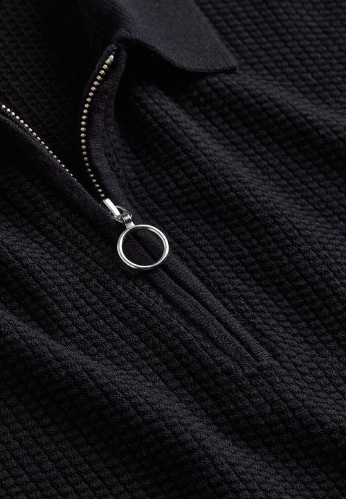 H&M - Slim fit zip-top polo shirt - black