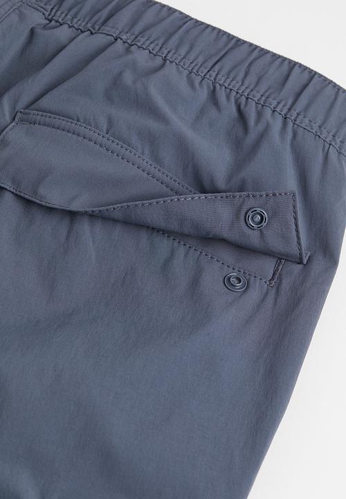 H&M - Nylon cargo joggers - dark grey-blue