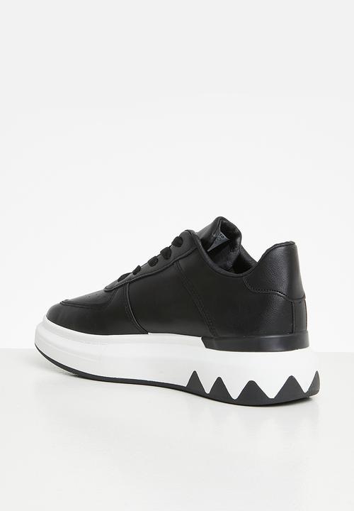 Jada - Chain detail sneaker - black