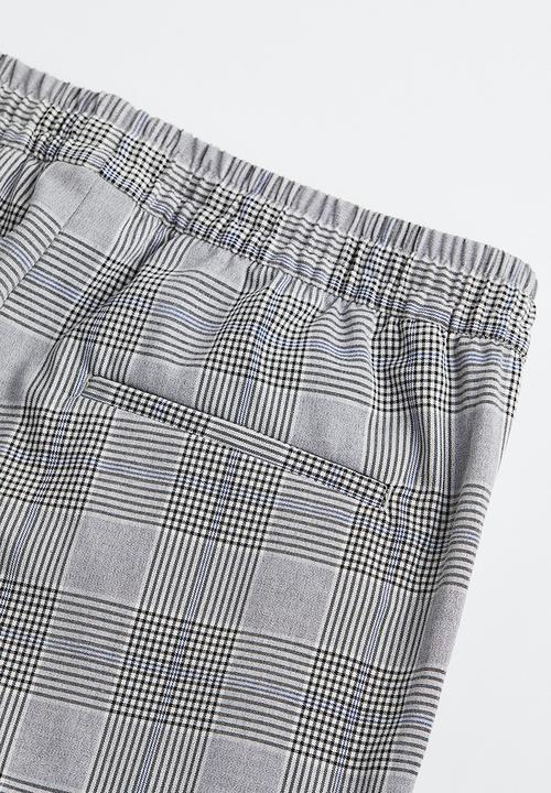 H&M - Regular fit joggers - light grey/checked