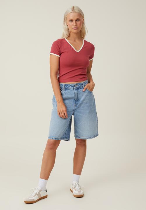 Cotton On - Billie v retro tee - dusty red/natural white