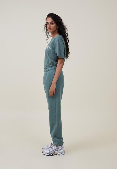 Cotton On - Plush gym track pant - sage leaf 