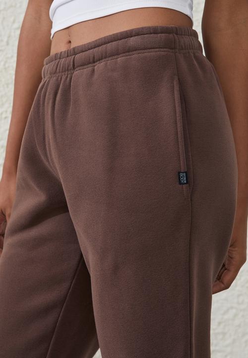 Cotton On - Plush gym track pant - cedar brown 