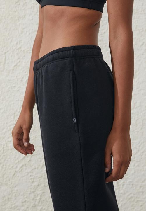 Cotton On - Plush Essential Gym Sweatpant - Black