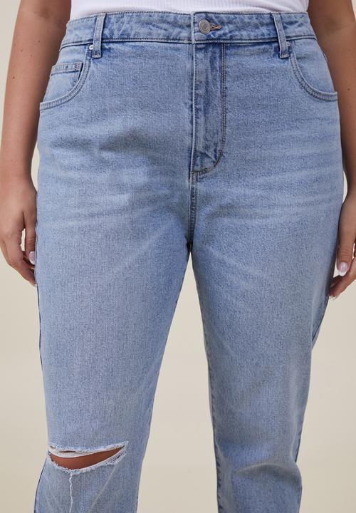 Cotton On - Plus stretch mom jean - bells blue rip