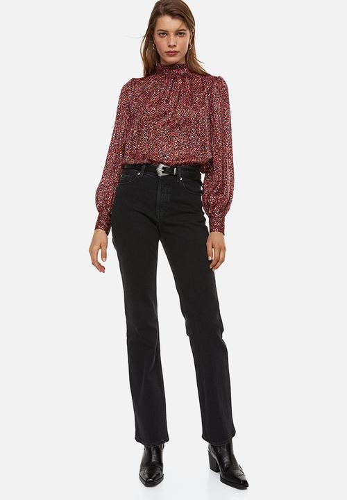H&M - Stand-up collar satin blouse - red patterned
