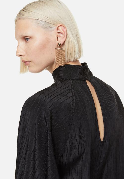 H&M - Batwing-sleeved blouse - black
