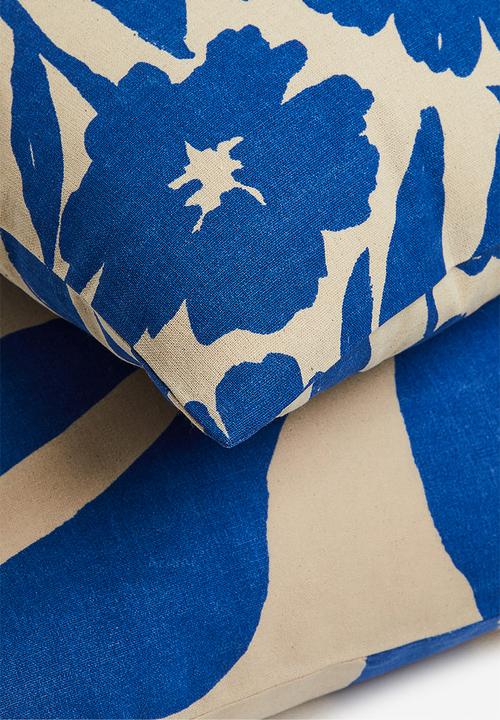 H&M - 2-pack cotton canvas cushion covers - bright blue/beige