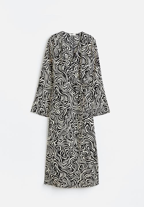 H&M - Crêpe wrap dress - black patterned