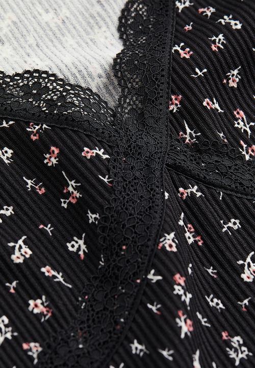 H&M - Lace-trimmed ribbed dress - black/floral