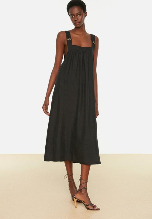 Trendyol - Thick strap midi shift dress - black