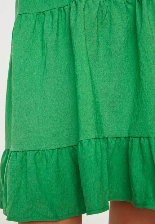 Trendyol - V-Neck Short Sleeve Panelled Shift Dress - Emerald Green
