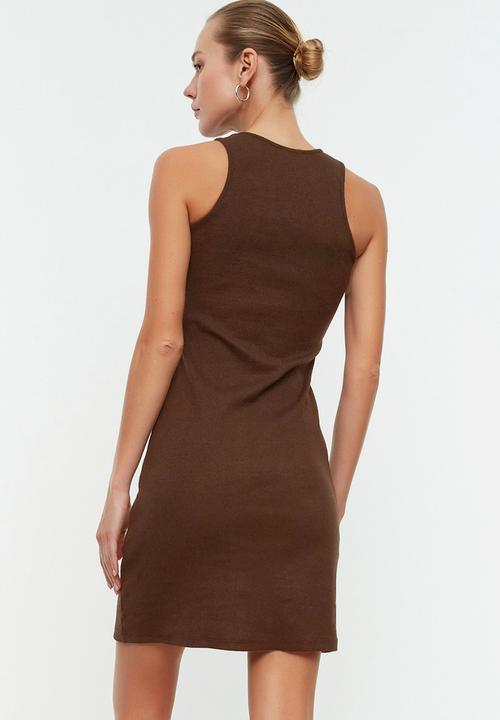 Trendyol - Sleeveless bodycon mini dress - brown