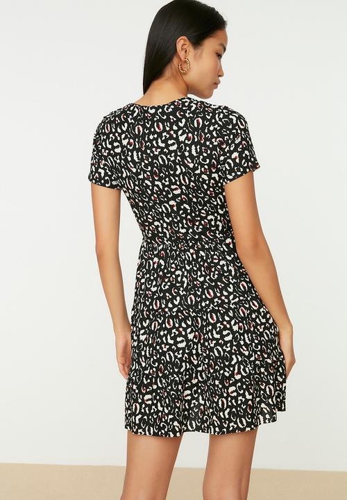 Trendyol - V-neck short sleeve skater dress - black print