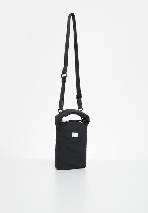 Tommy Hilfiger - Tjw hype conscious phone pouch - black