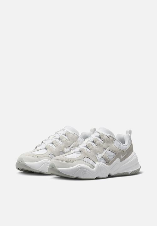 Nike - Nike Tech Hera