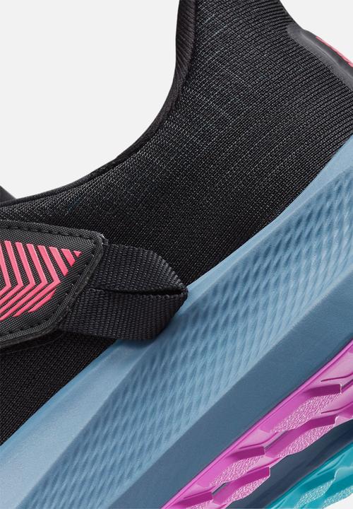Nike - Nike Pegasus FlyEase SE