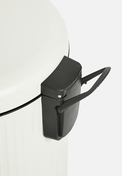 Bathroom Solutions - Pedal bin - white