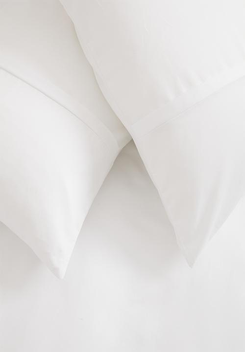 Sheraton Textiles - 600tc Egyptian Cotton broad knife pleat duvet cover set - white 