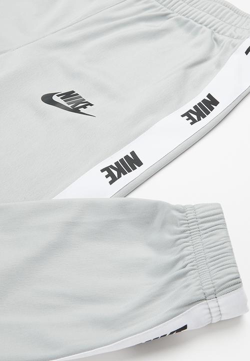 Nike - Nkn nsw nike tricot set - lt smoke grey & white