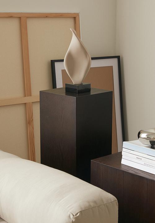 H&M - Stoneware sculpture - light beige