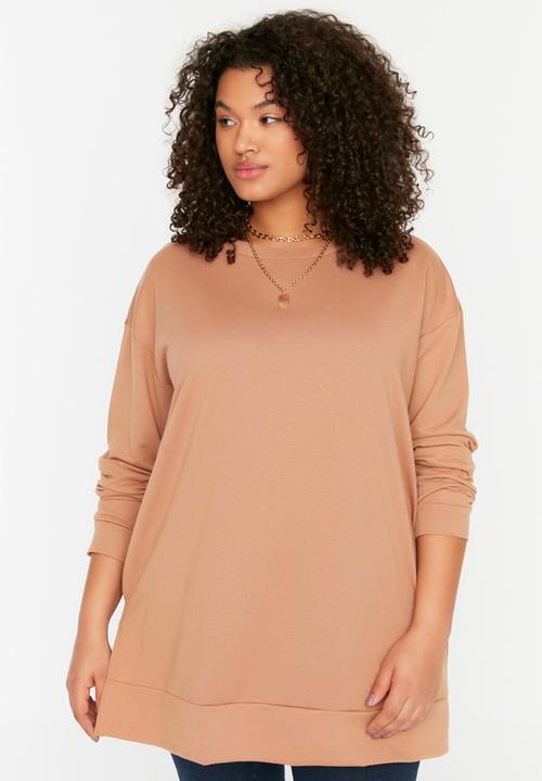 Trendyol - Plus side slit sweatshirt - camel