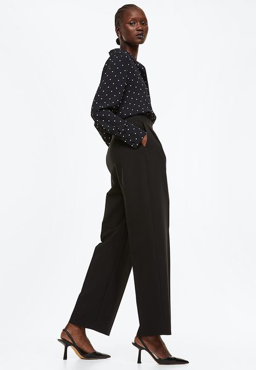 H&M - Pointed-collar shirt - black/spotted