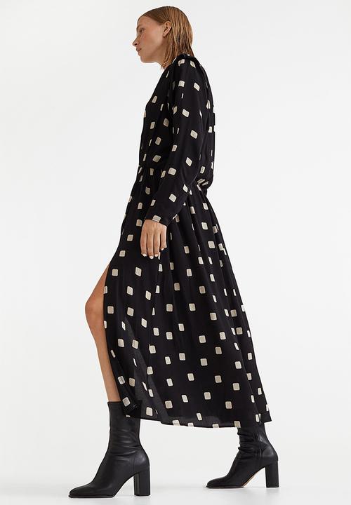 H&M - Oversized patterned dress - black/patterned