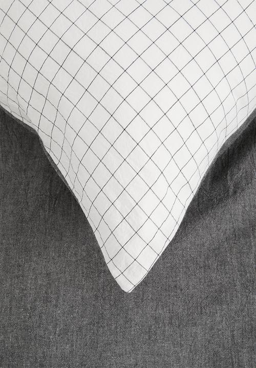 Phlo Studio - Washed cotton duvet cover set - charcoal grid