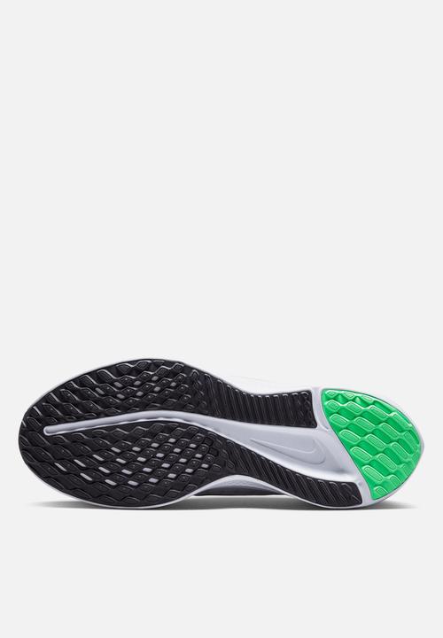Nike - Quest 5