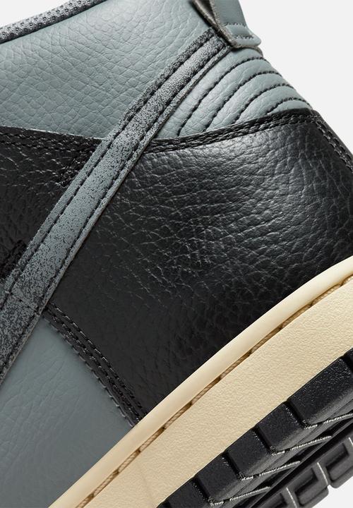 Nike - Dunk Hi retro premium