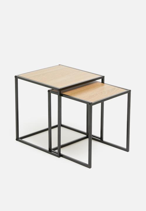 H&S - Tyla nested tables - natural & black