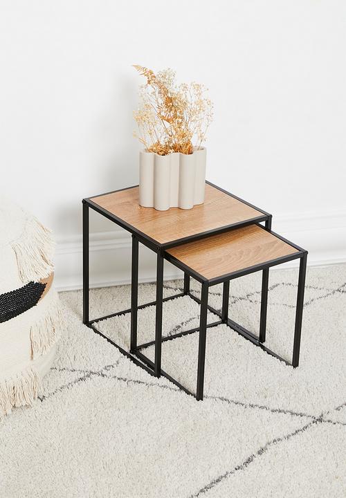 H&S - Tyla nested tables - natural & black