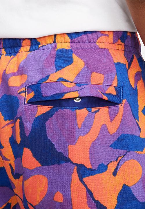 Nike - M nk club+ ft short aop - vivid purple/deep royal blue/black