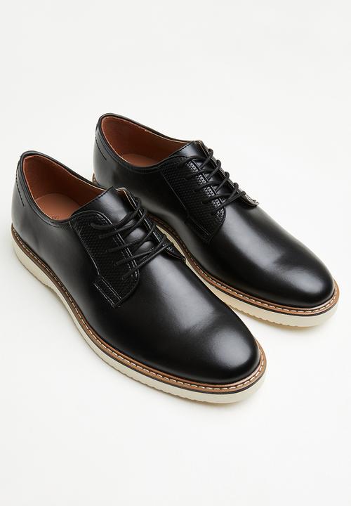 Call It Spring - Moore - black